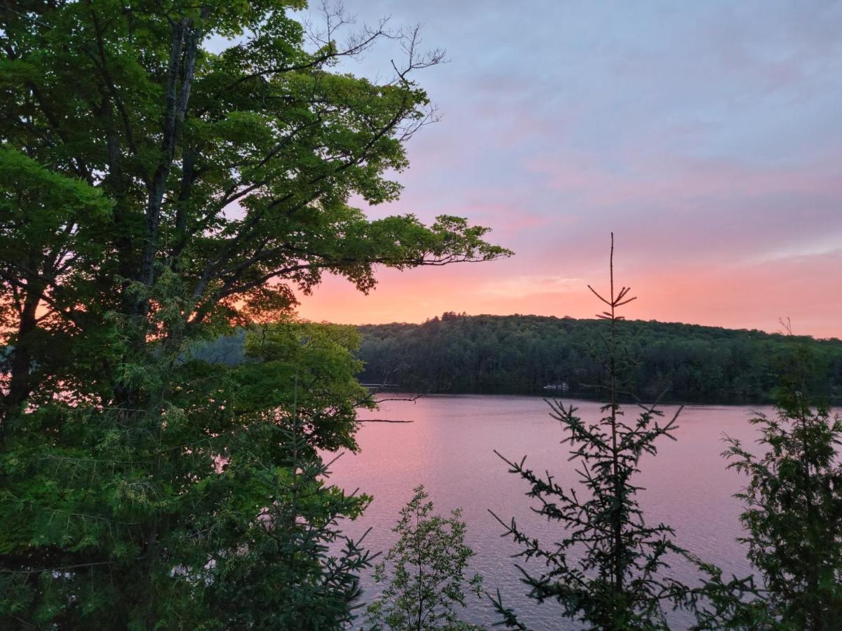 Somerset Lakeside Resort Bancroft Buitenkant foto